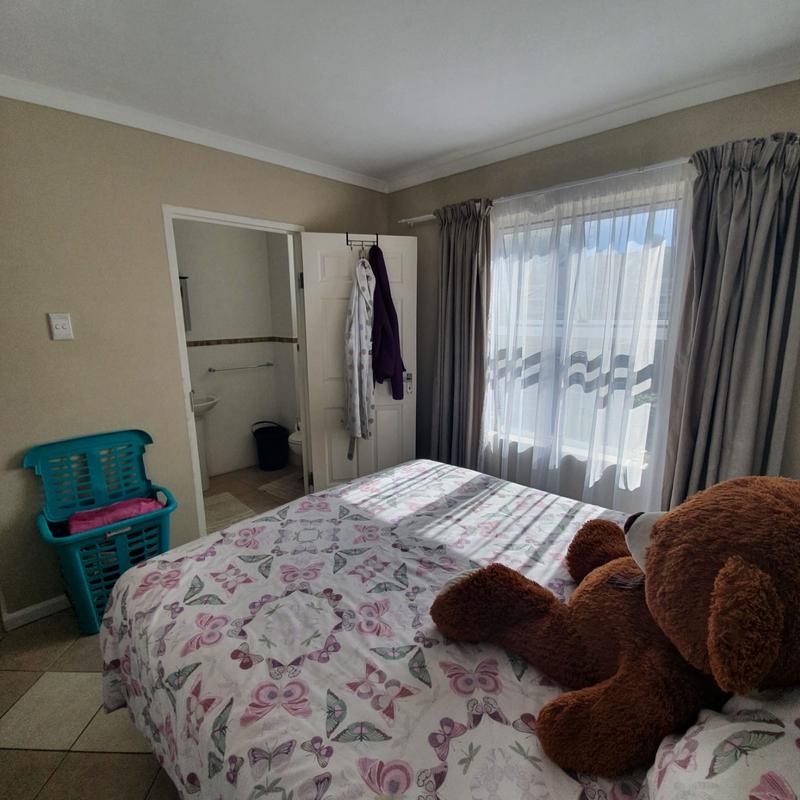 To Let 2 Bedroom Property for Rent in West Hill Eastern Cape